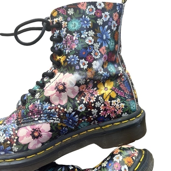 Dr Martens 1460 Pascal Floral Lace Up Boots in Wanderlust Size US 6 - Picture 14 of 16